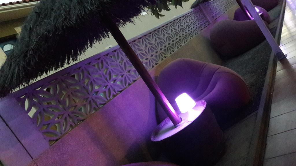 德拉美酒店 乐巴凯尔斯 外观 照片